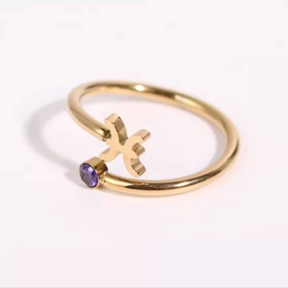Gold Pisces Birthstone Ring